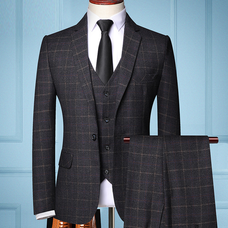 Three-piece suit for men - Image 9
